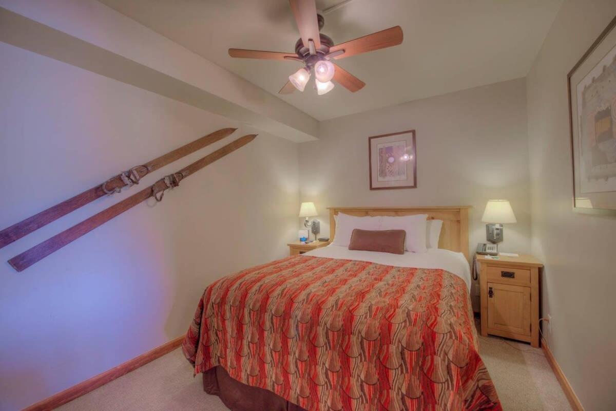 One Bdr Ski In Ski Out Condo Breckenridge Bagian luar foto