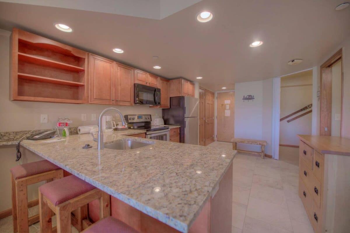 One Bdr Ski In Ski Out Condo Breckenridge Bagian luar foto